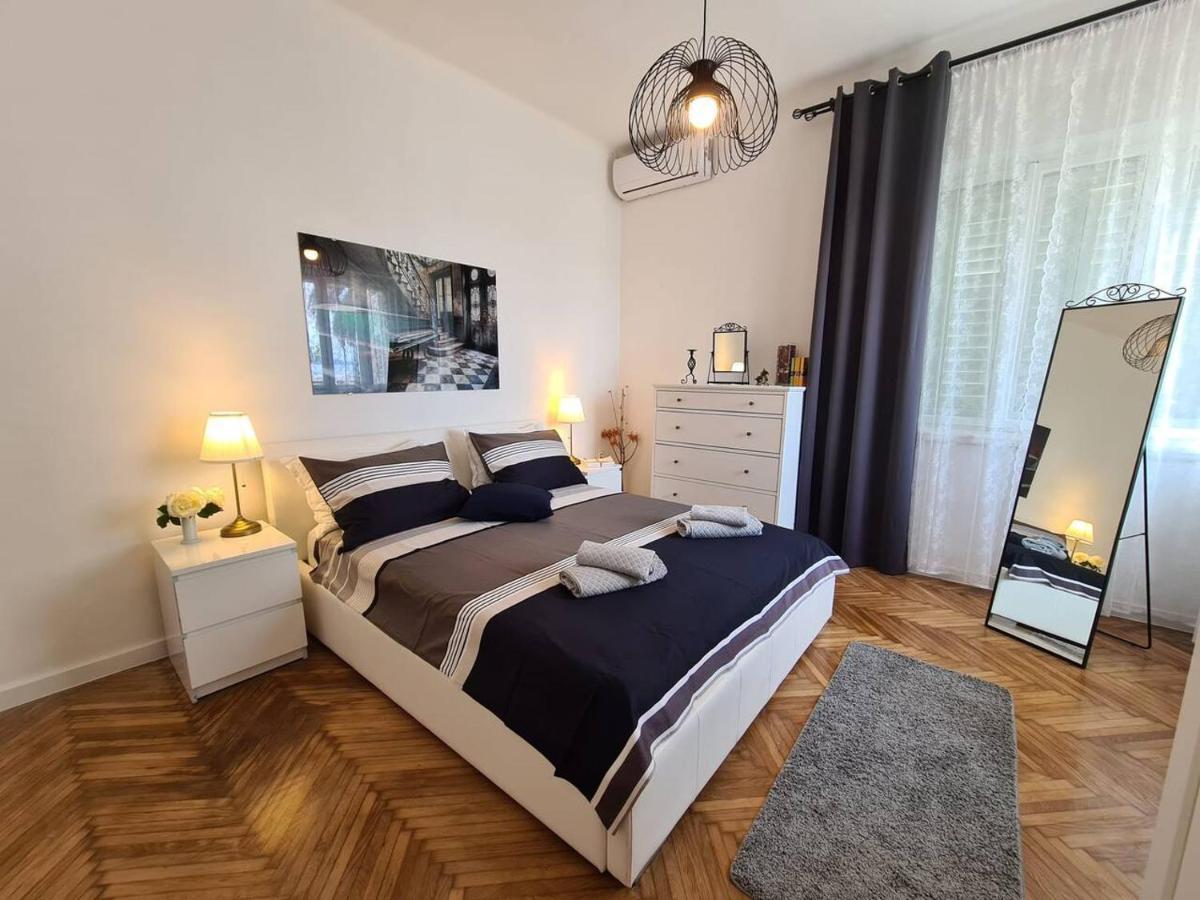 Luxury Apartment Lukas Orebić Zewnętrze zdjęcie